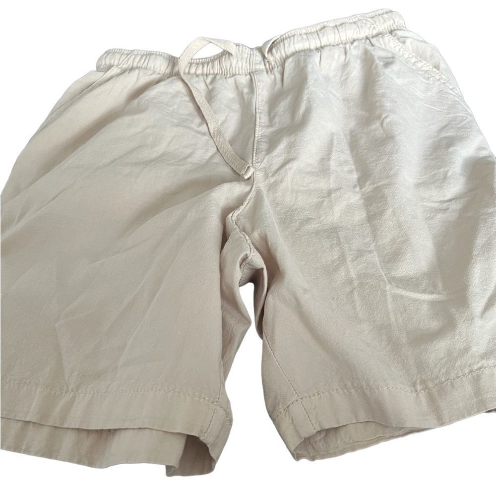 Gloria Vanderbilt Shorts - Picture 2 of 10